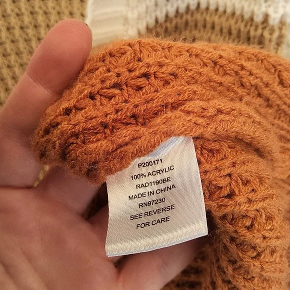 Almost Famous Color Block Cardigan Sweater Size Large - Picture 5 of 5